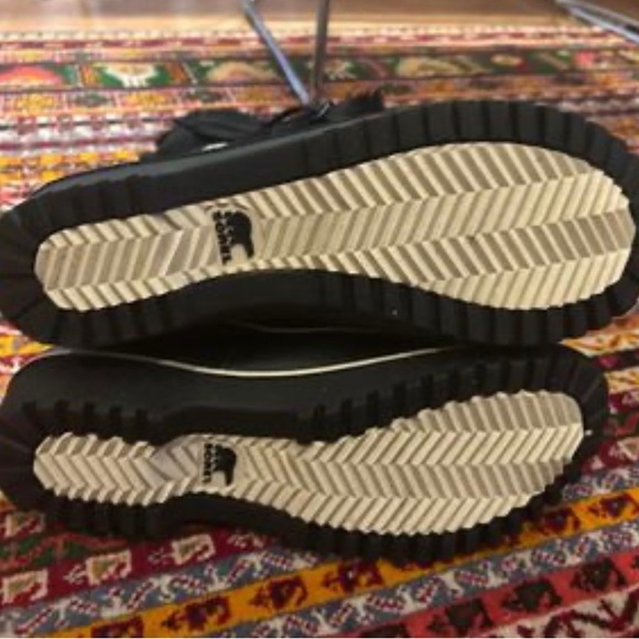Sorel Tivoli II - Size 8.5 (worn twice) - Picture 3 of 5